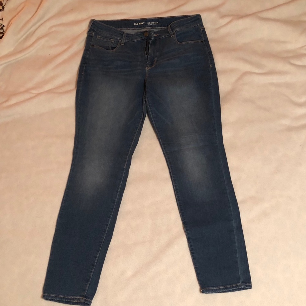 Old Navy Rockstar MidRise jeans. Size 12.